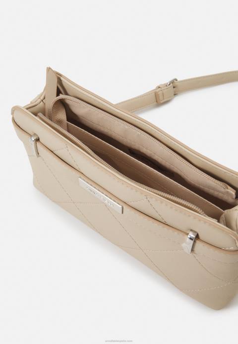 mujer bandolera beige Anna Field 84Z82541