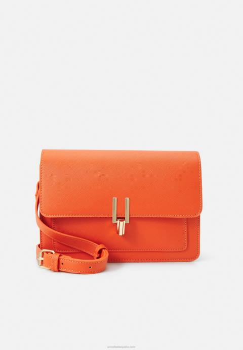 mujer bandolera naranja Anna Field 84Z82501