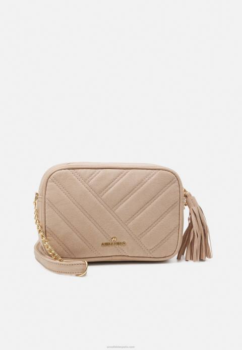 mujer bandolera rosa Anna Field 84Z82500