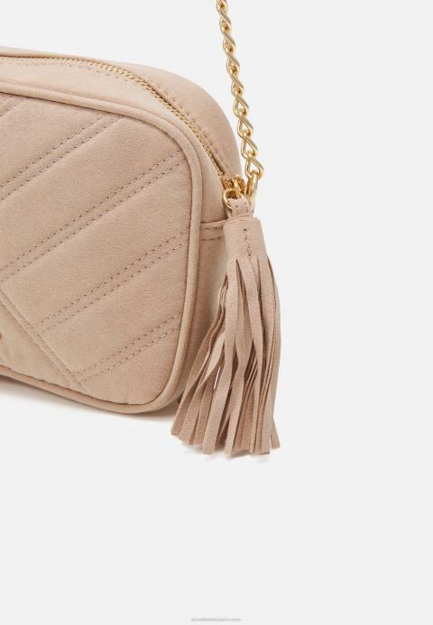 mujer bandolera rosa Anna Field 84Z82500