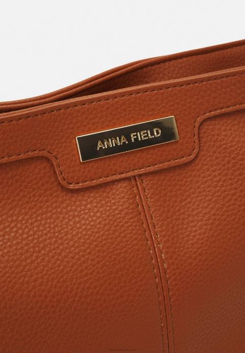 mujer bolso coñac Anna Field 84Z82362