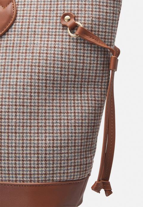 mujer bolso de mano coñac Anna Field 84Z82486