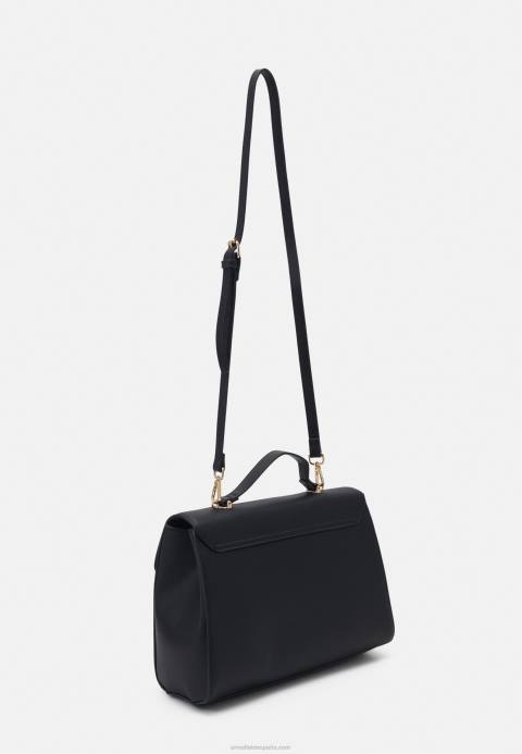 mujer bolso negro Anna Field 84Z82290