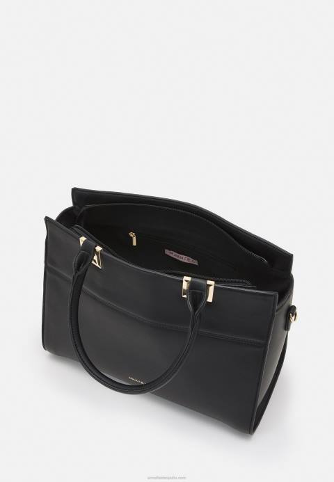 mujer bolso negro Anna Field 84Z82295