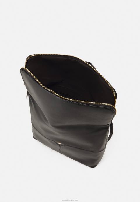 mujer bolso negro Anna Field 84Z82323
