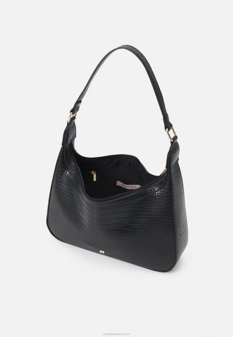 mujer bolso negro Anna Field 84Z82328