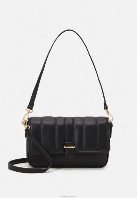 mujer bolso negro Anna Field 84Z82356