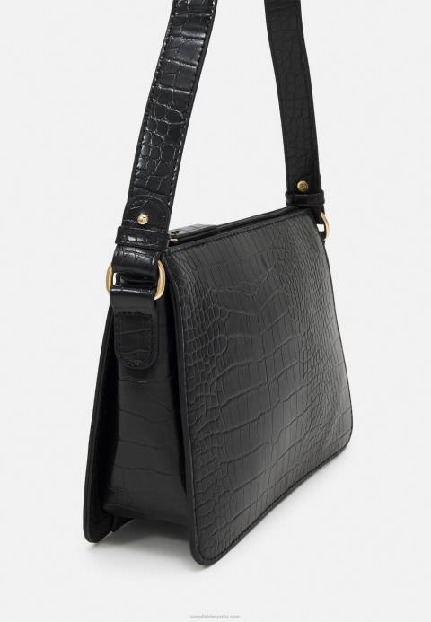 mujer bolso negro Anna Field 84Z82365