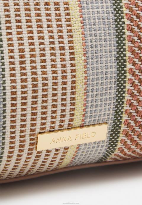 mujer bolso rosa Anna Field 84Z82469