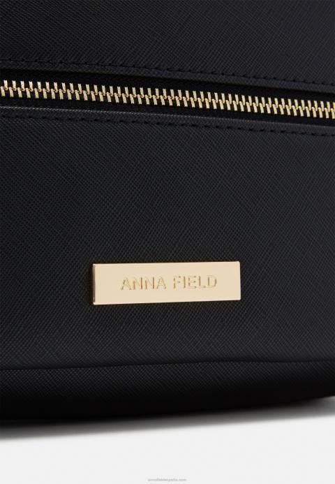 mujer mochila negra Anna Field 84Z82602