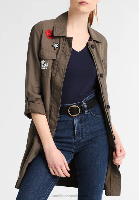 mujer cinturón negro Anna Field 84Z82736