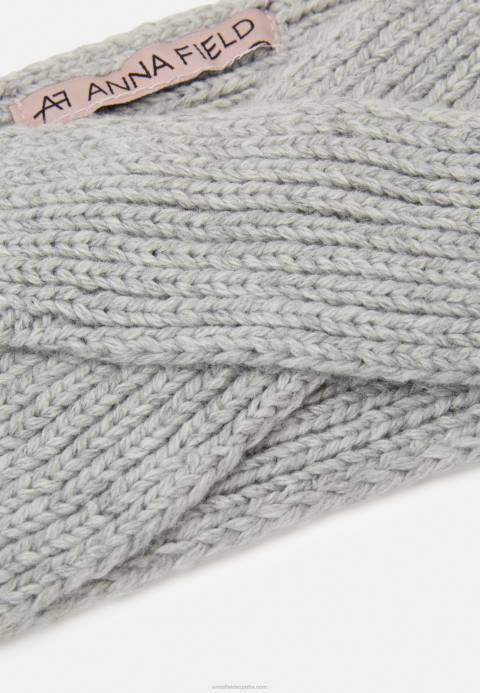 mujer orejeras gris Anna Field 84Z82725