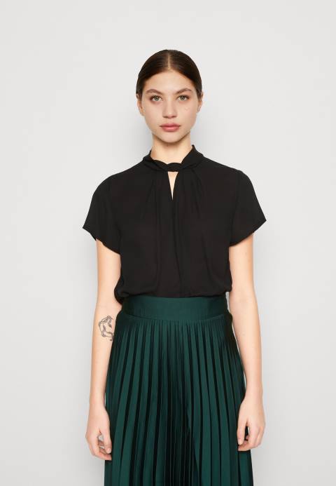 mujer blusa negra Anna Field 84Z8702