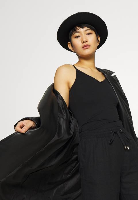 mujer Pack de 5 tops negros Anna Field 84Z8485