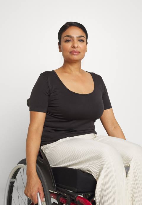 mujer camiseta basica negra Anna Field 84Z8374