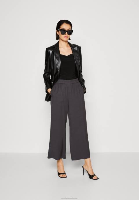 mujer negro superior Anna Field 84Z8500