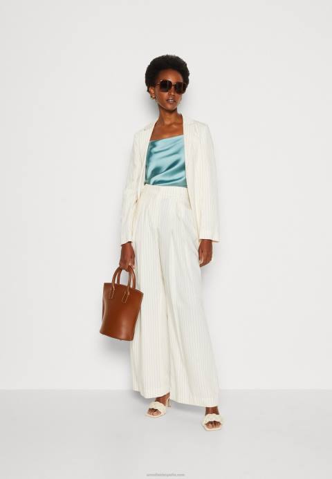 mujer parte superior azul claro Anna Field 84Z8432