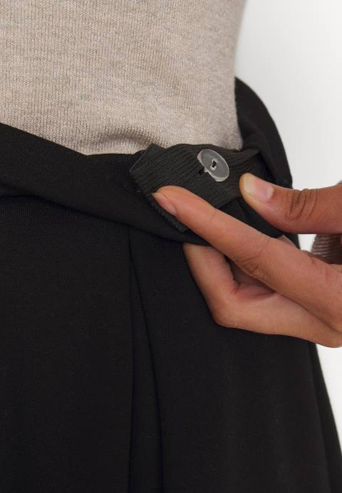 mujer falda plisada negra Anna Field 84Z8779