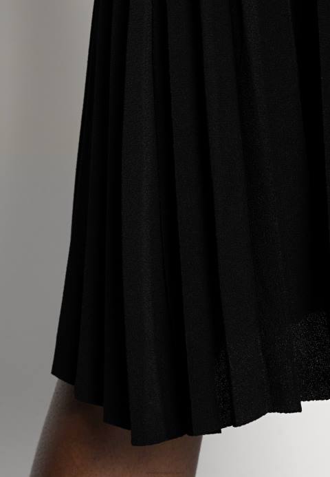 mujer minifalda acampanada plisada falda acampanada negra Anna Field 84Z8776