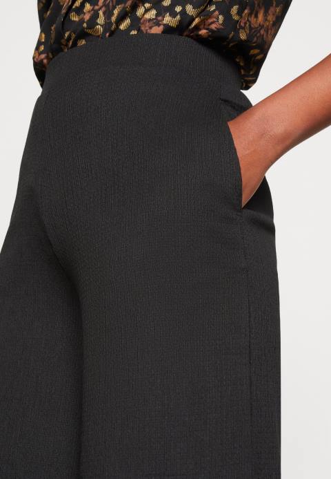 mujer pantalón negro Anna Field 84Z8623