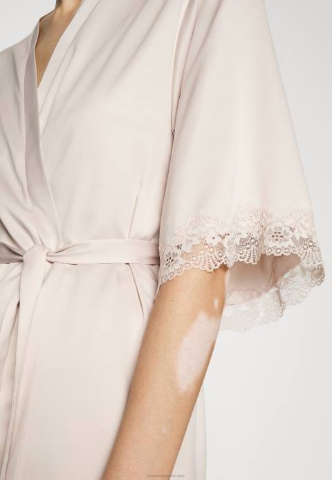 mujer bata blanquecina Anna Field 84Z81078