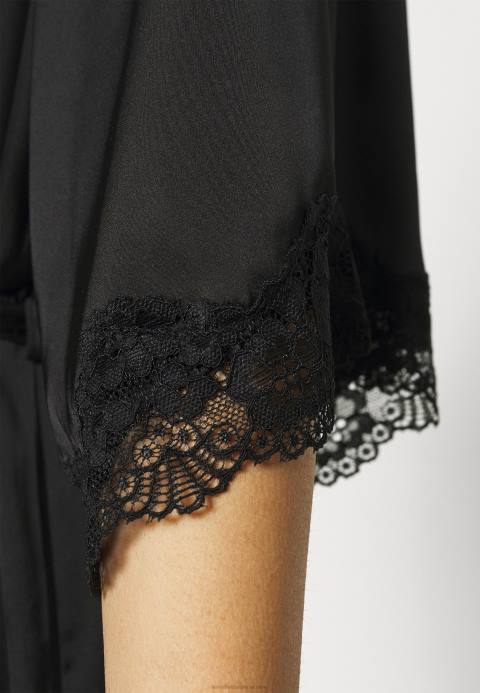 mujer bata negra Anna Field 84Z81083