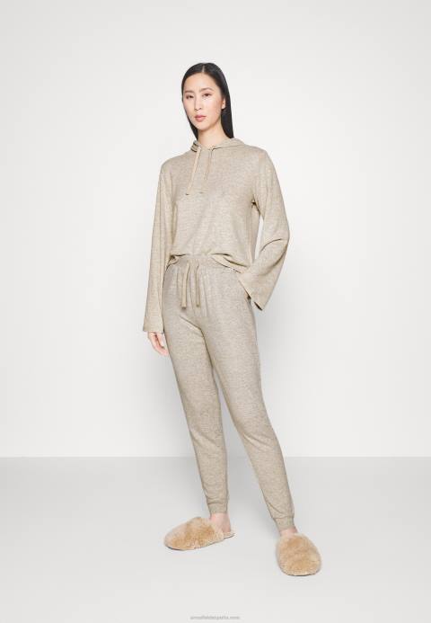 mujer conjunto de pijama marrón Anna Field 84Z81067