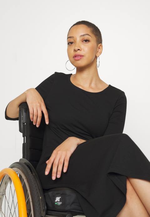 mujer vestido de jersey negro Anna Field 84Z8181