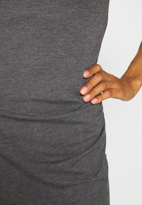 mujer vestido recto gris jaspeado Anna Field 84Z894