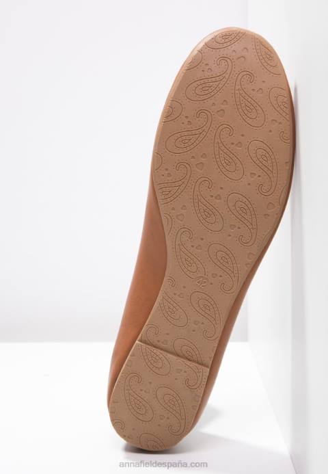 mujer bailarinas coñac Anna Field 84Z82088