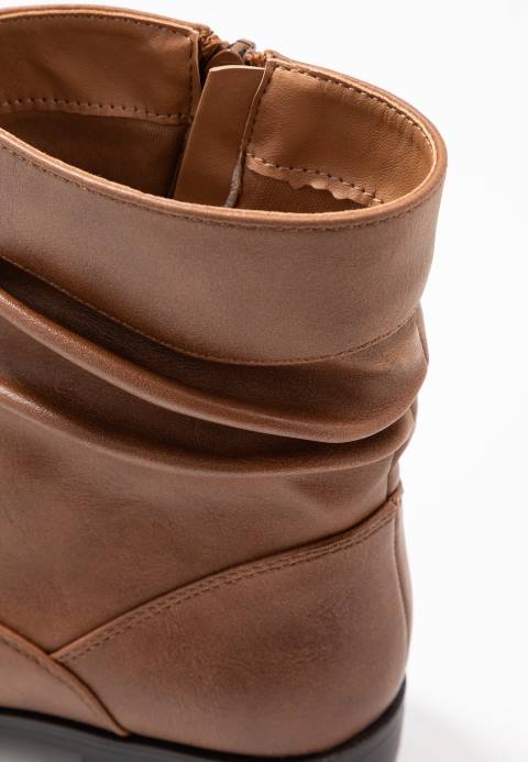 mujer botines clásicos coñac Anna Field 84Z81903