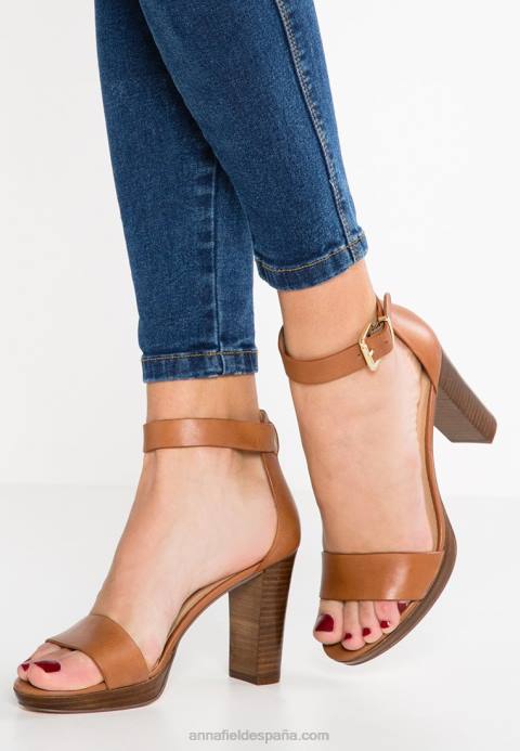 mujer sandalias de piel con tacón coñac Anna Field 84Z81549